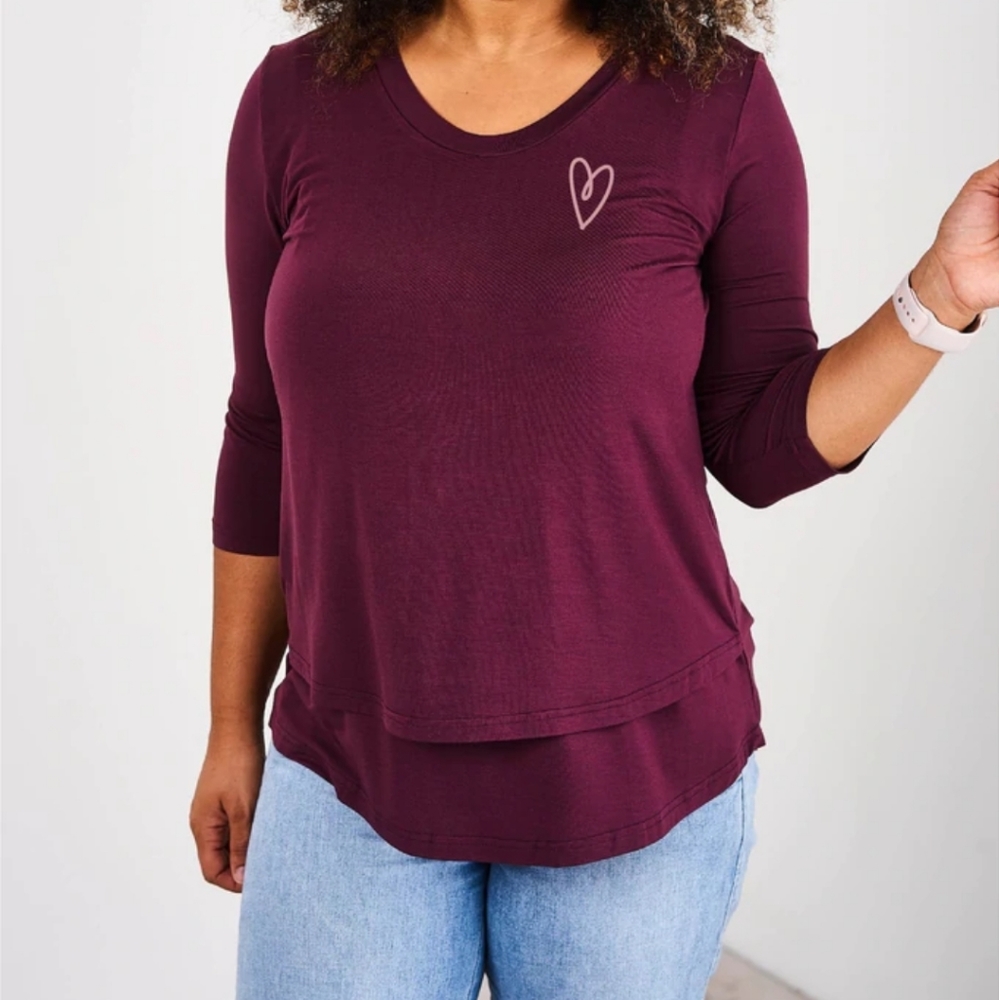 Latched mama nursing top - Picture 1 of 4